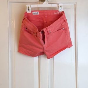 Orange gap shorts